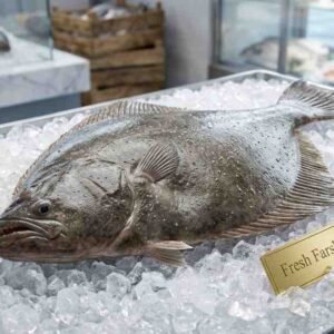 Fresh farsh fish whole body silver marine fish seafood display